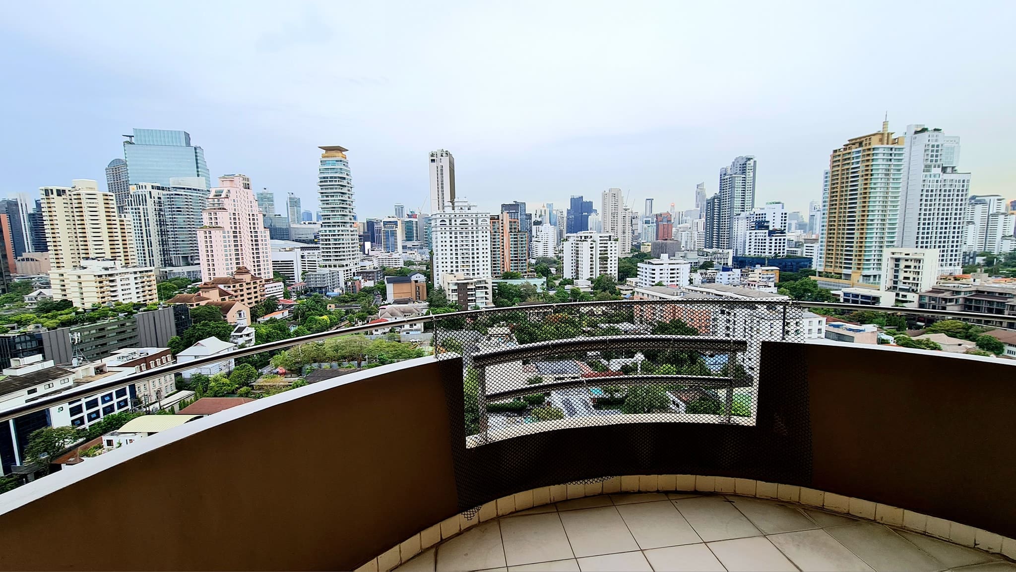 Piyathip Place