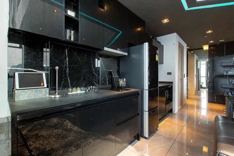 HQ Thonglor by Sansiri