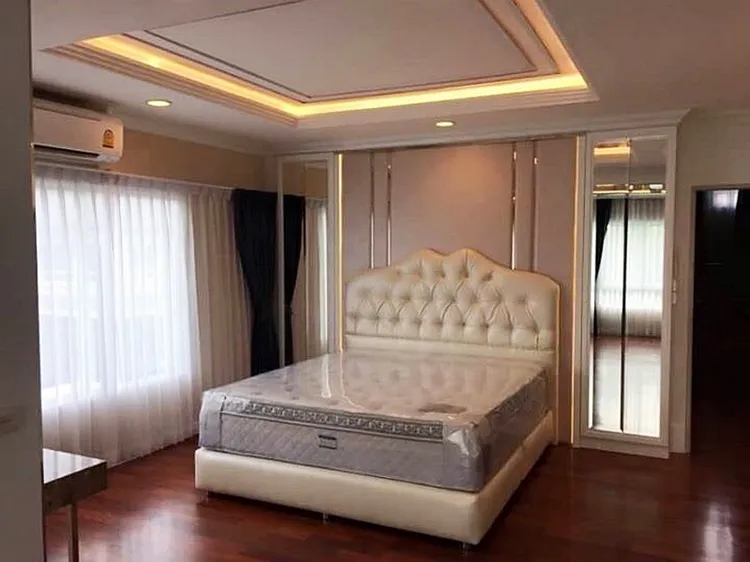 Bangkok Boulevard Rama 9-Srinakarin
