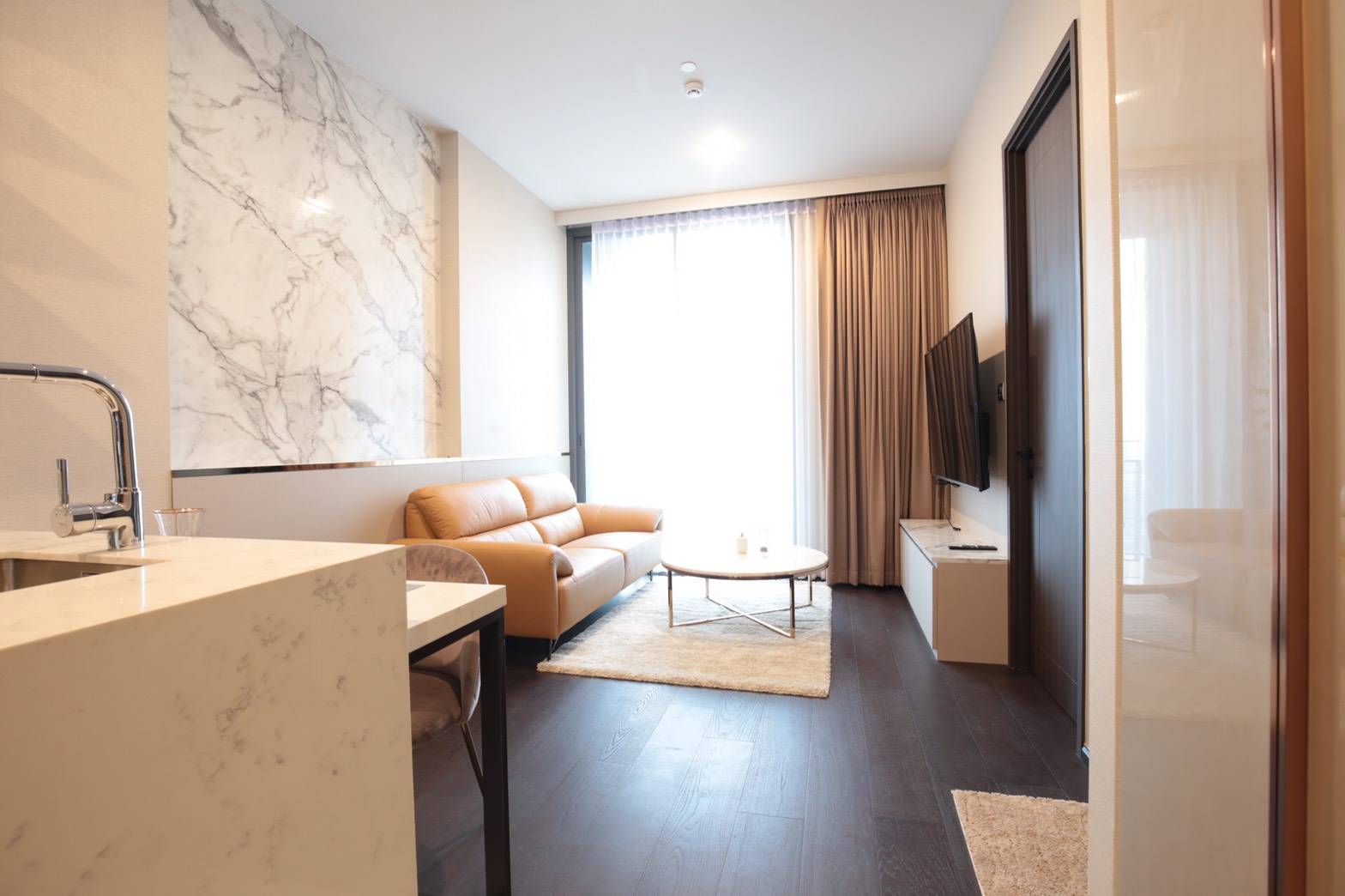 2538084 LAVIQ Sukhumvit 57