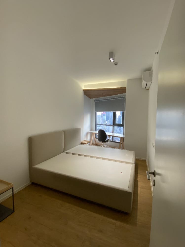 Triple Y Residence Samyan