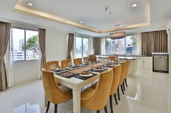 Piyathip Place