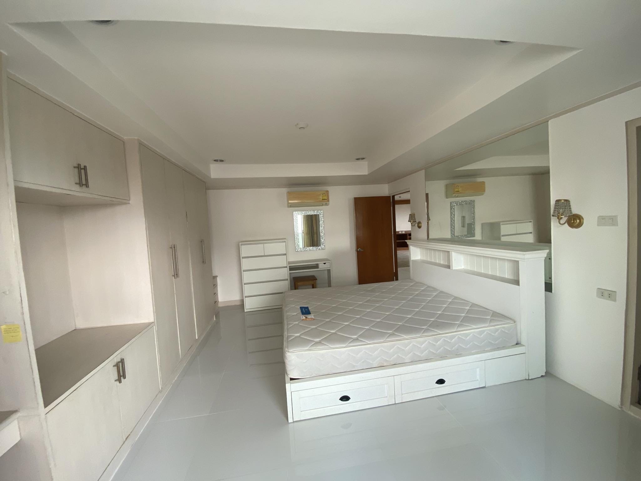 Casa Viva condominium
