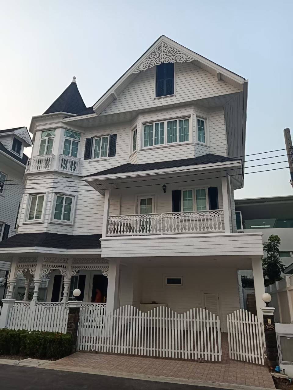 Fantasia Villa 4