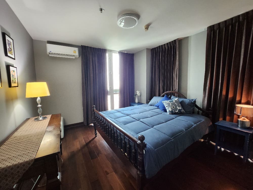 IDEO Sathorn-Taksin