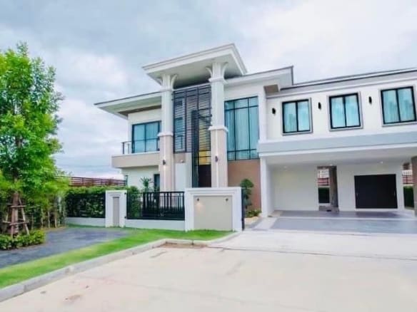 The Pavilla Private Residences