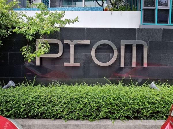 Prom Phaholyothin 2