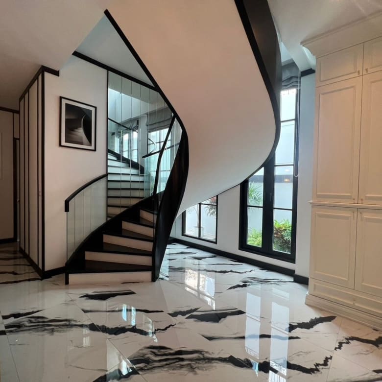Maison Blanche – Sukhumvit 67