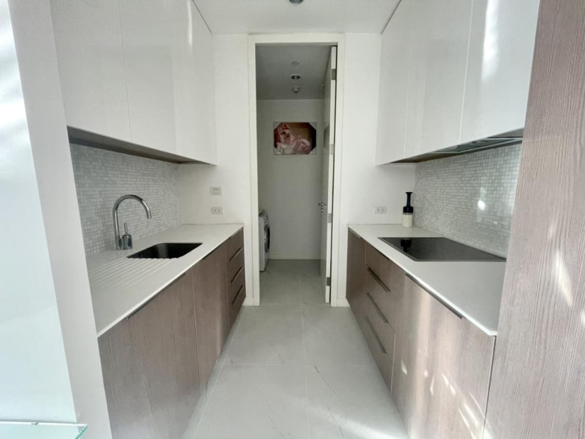 185 Rajadamri