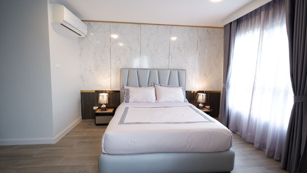 Belle Grand Rama 9