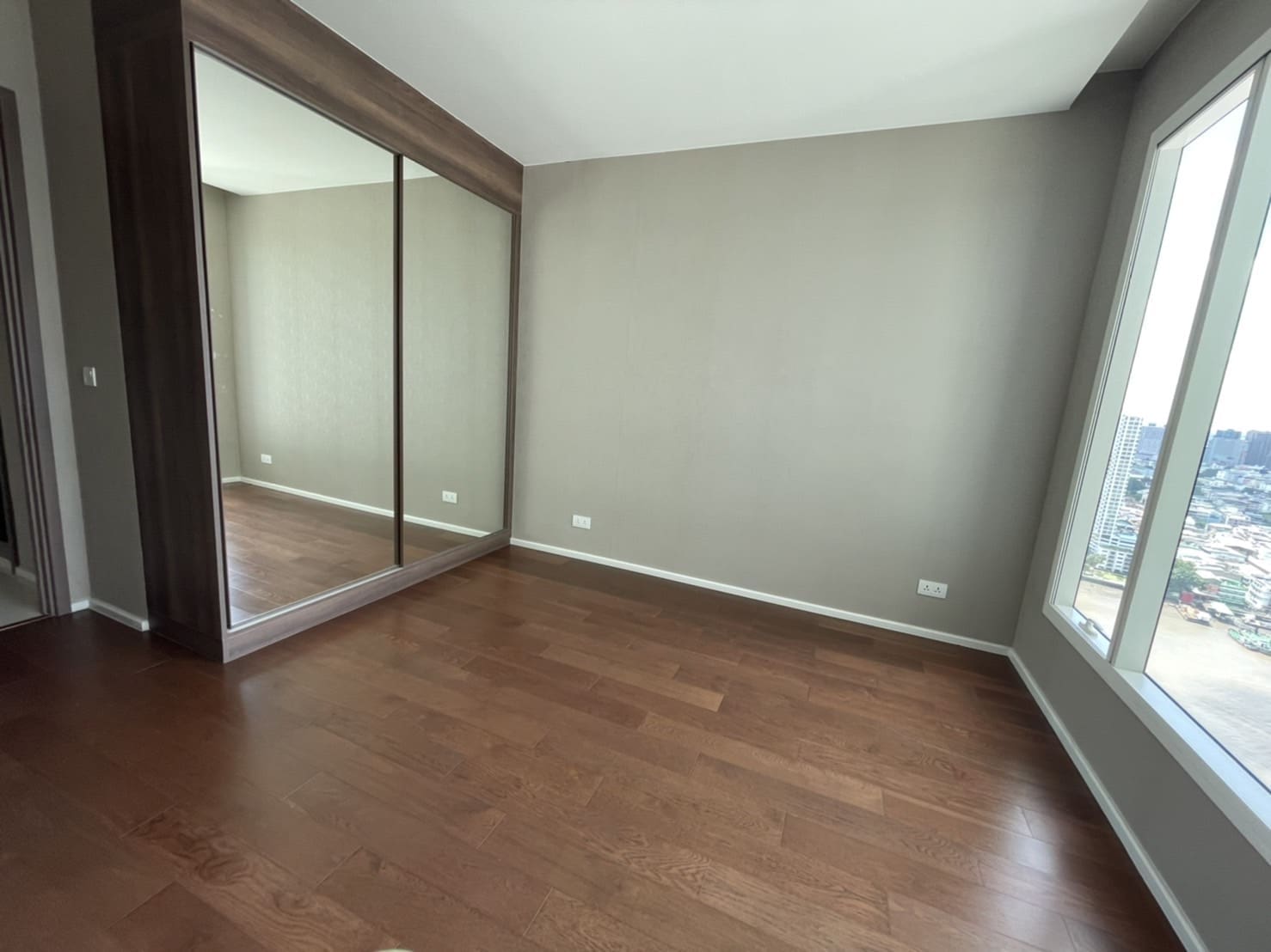 Menam Residences
