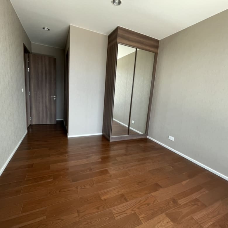 Menam Residences