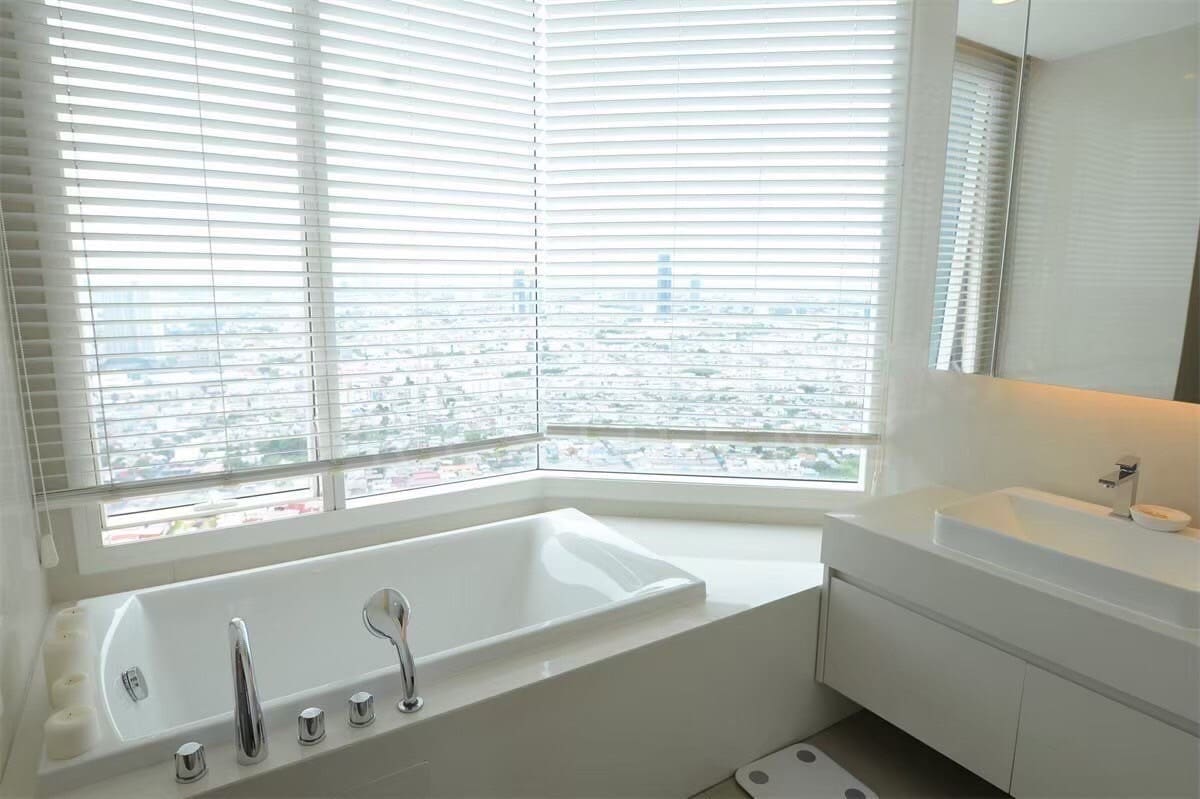 Menam Residences