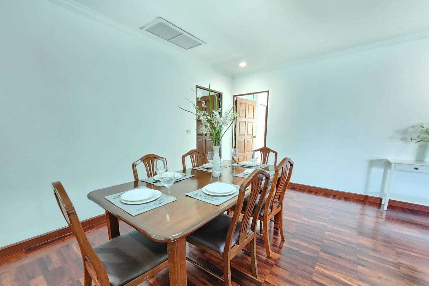 P.R. Home 3