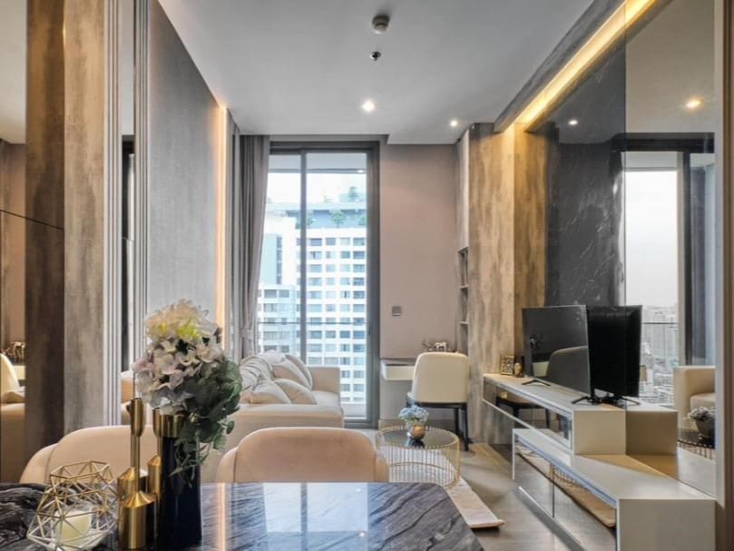 The Esse at Singha Complex