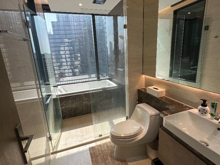 ASHTON Silom