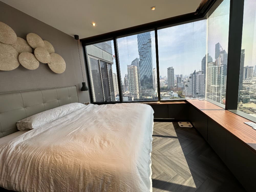 ASHTON Silom