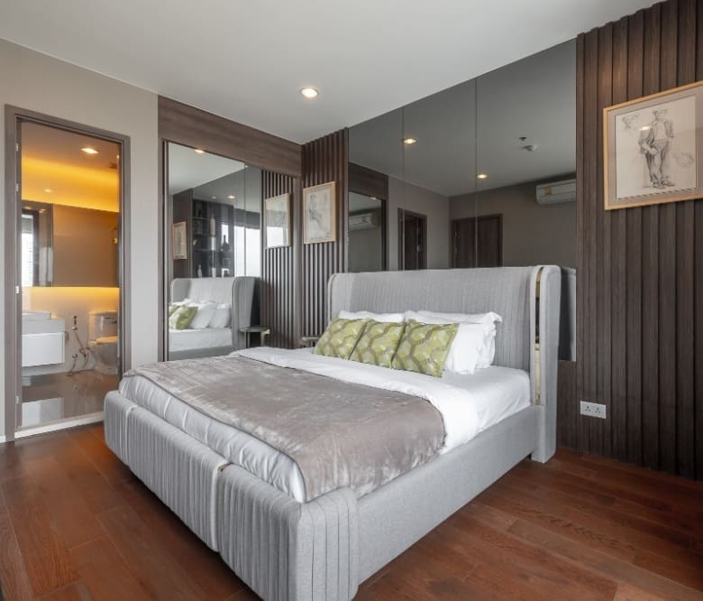Menam Residences