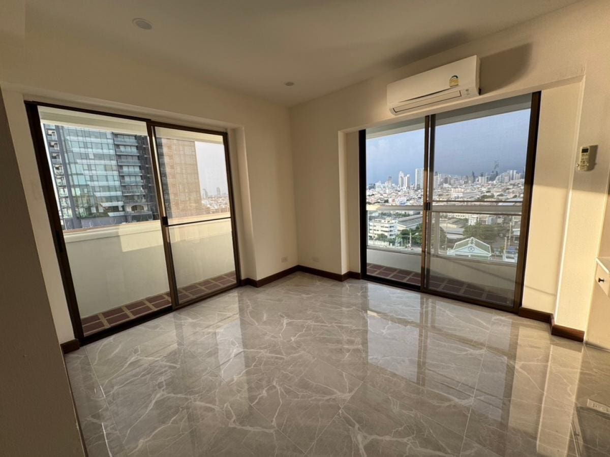 Riverside Villa Condominium 1