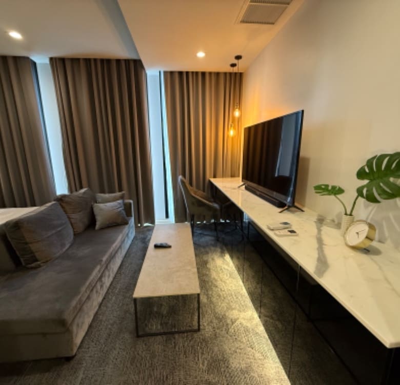 Noble Ploenchit