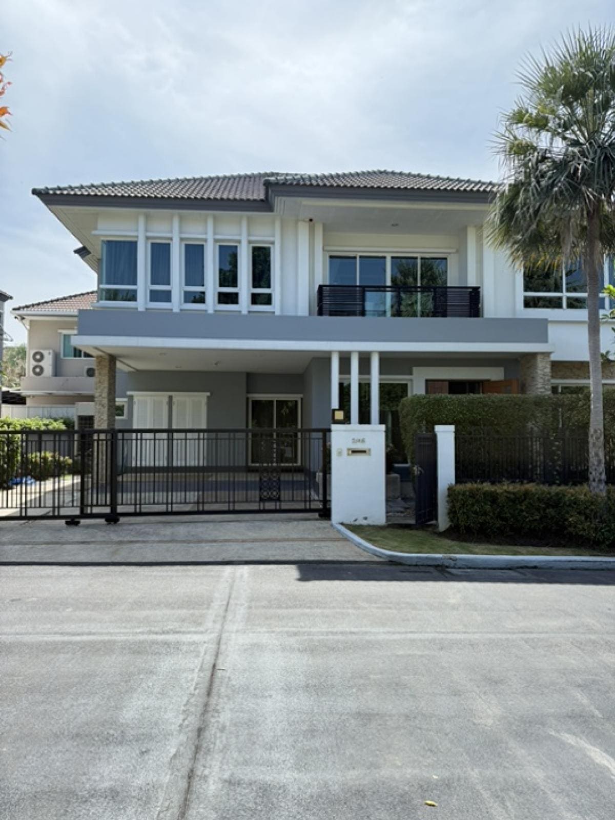 Bangkok Boulevard Rama 9-Srinakarin