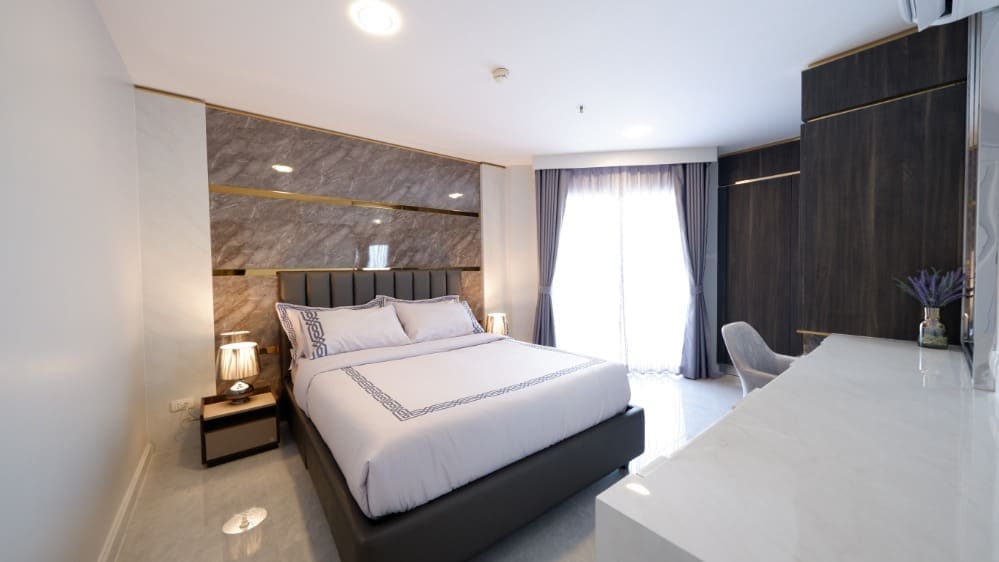 Belle Grand Rama 9