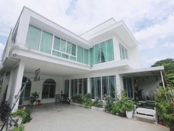 Sarin Park Ratchada – Wong Sawang