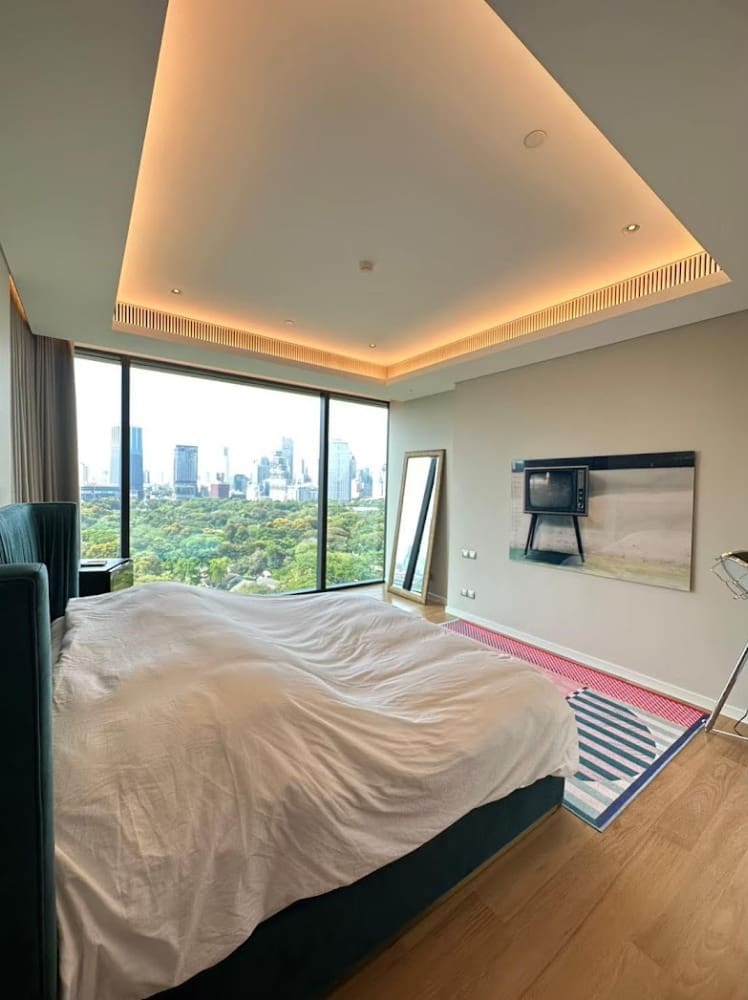 Sindhorn Tonson