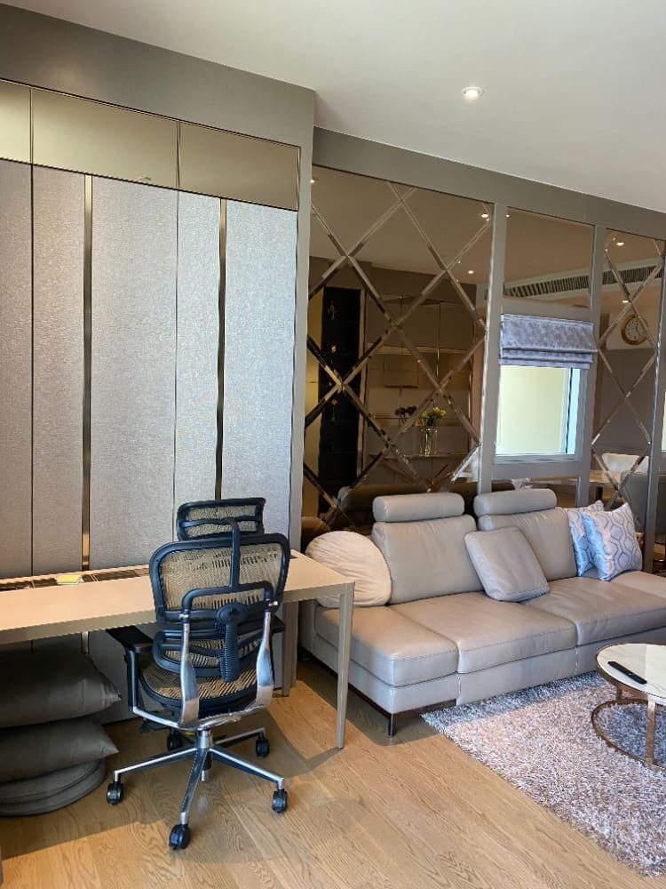 Magnolias Waterfront Residences