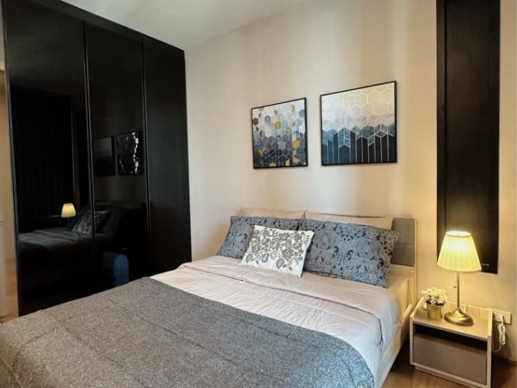 Park Origin Phrom Phong