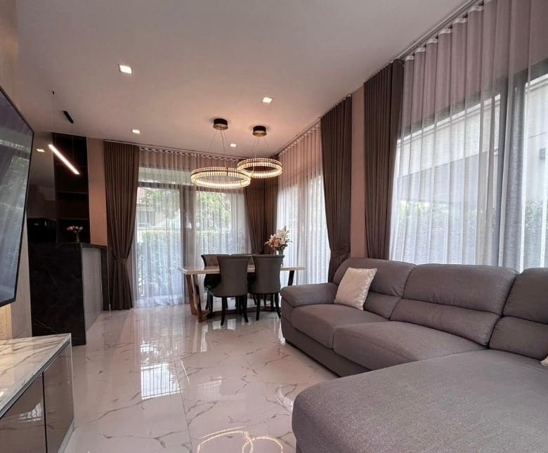 Bangkok Boulevard Srinakarin-Bangna