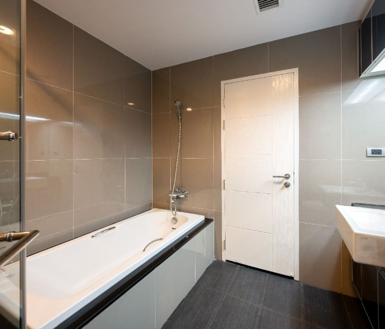 The Crest Sukhumvit 34