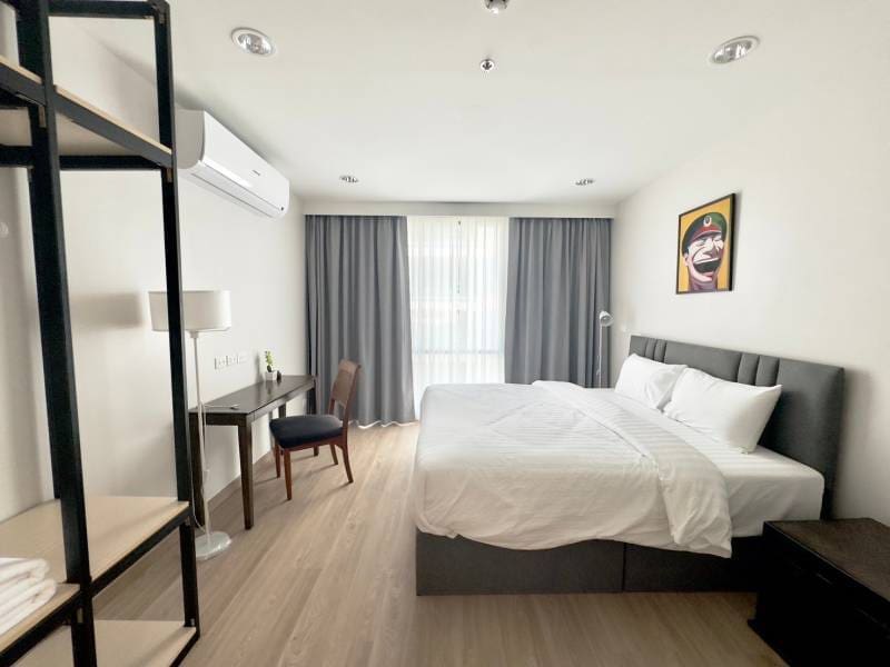 Sathorn 111
