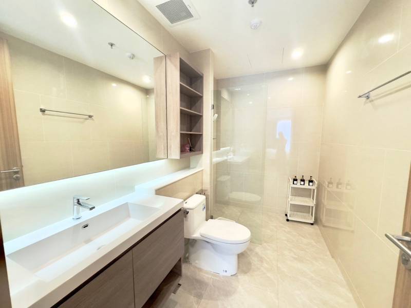 Sathorn 111