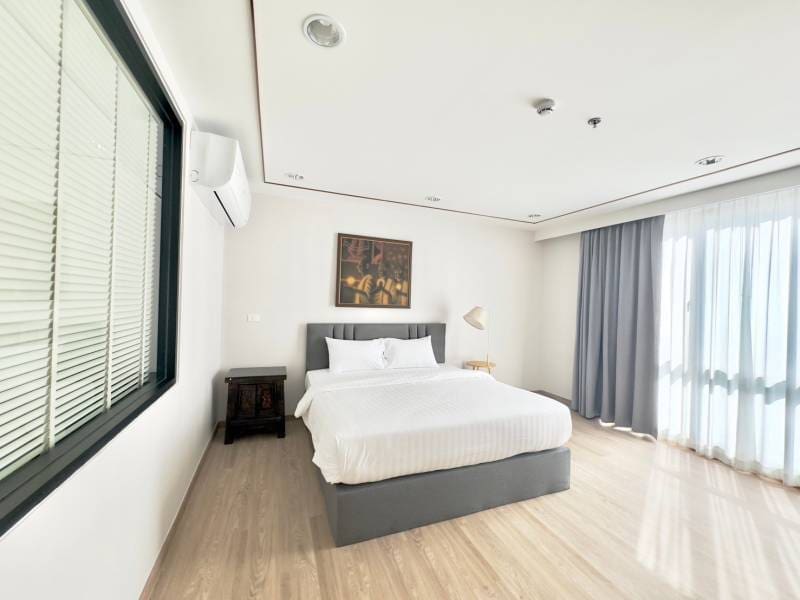 Sathorn 111