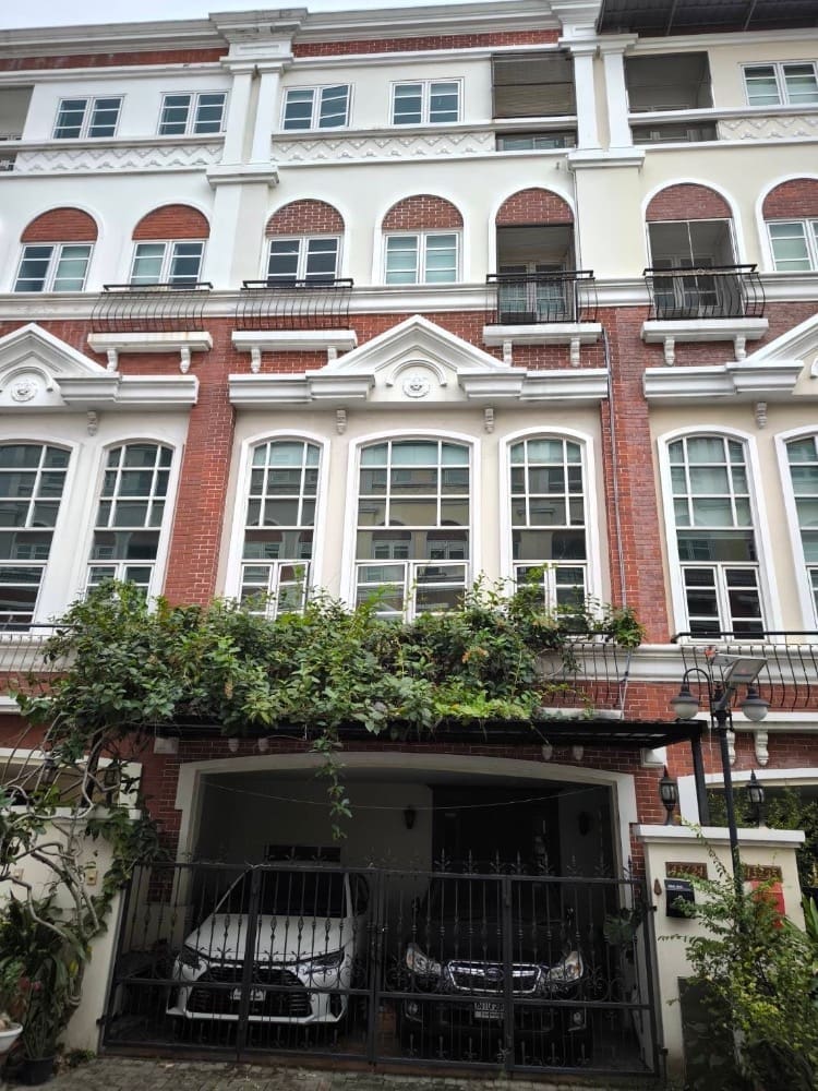 Townhouse Sathorn 1