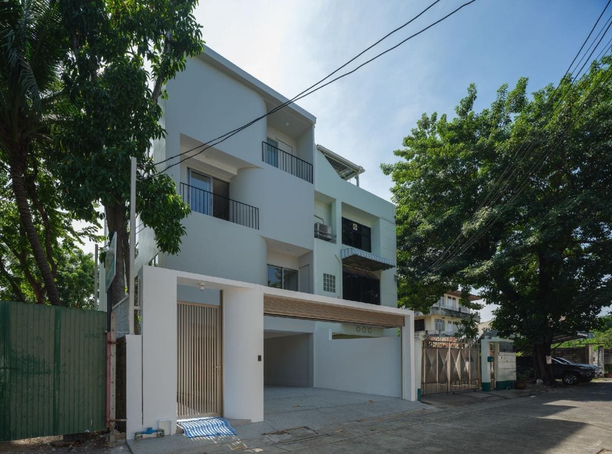 Single House Ratchada 42