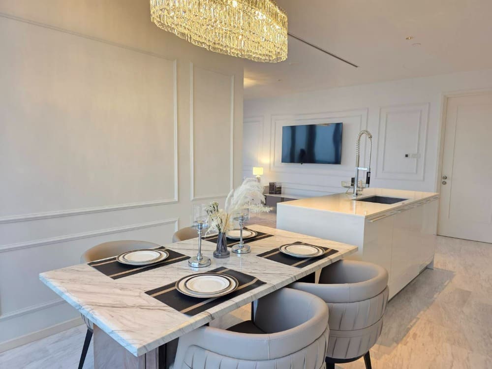 Four Seasons Private Residences