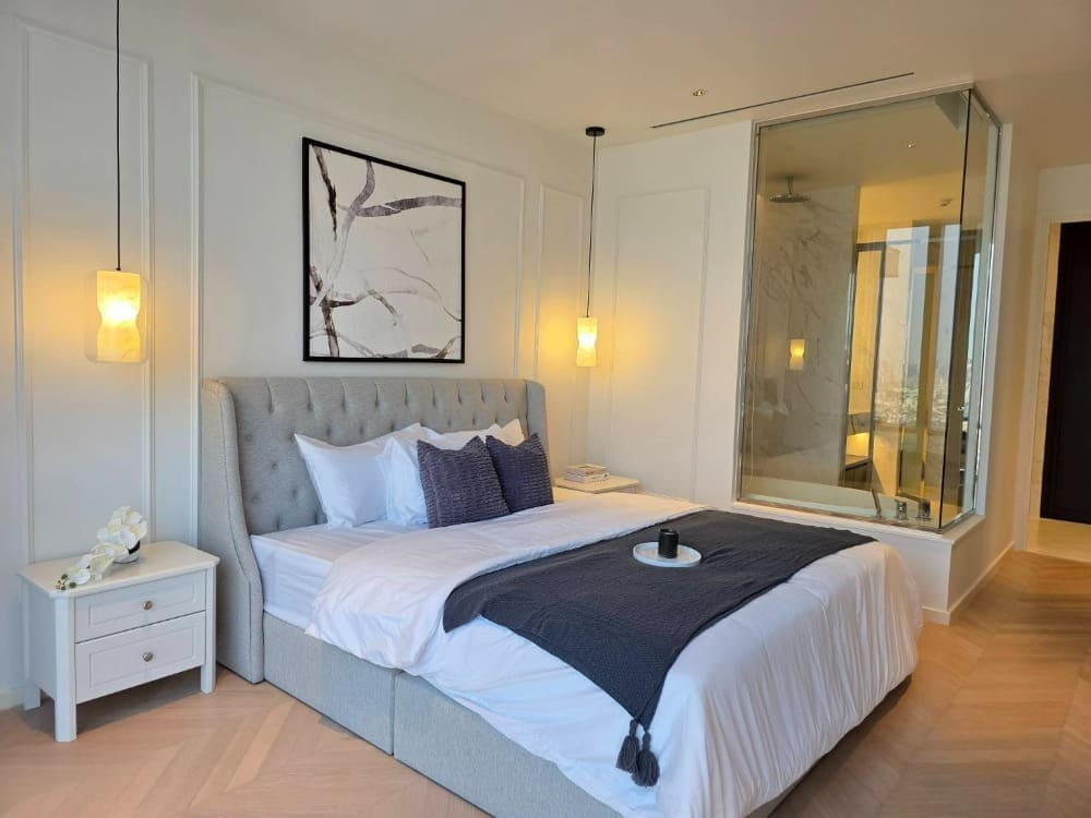 Four Seasons Private Residences