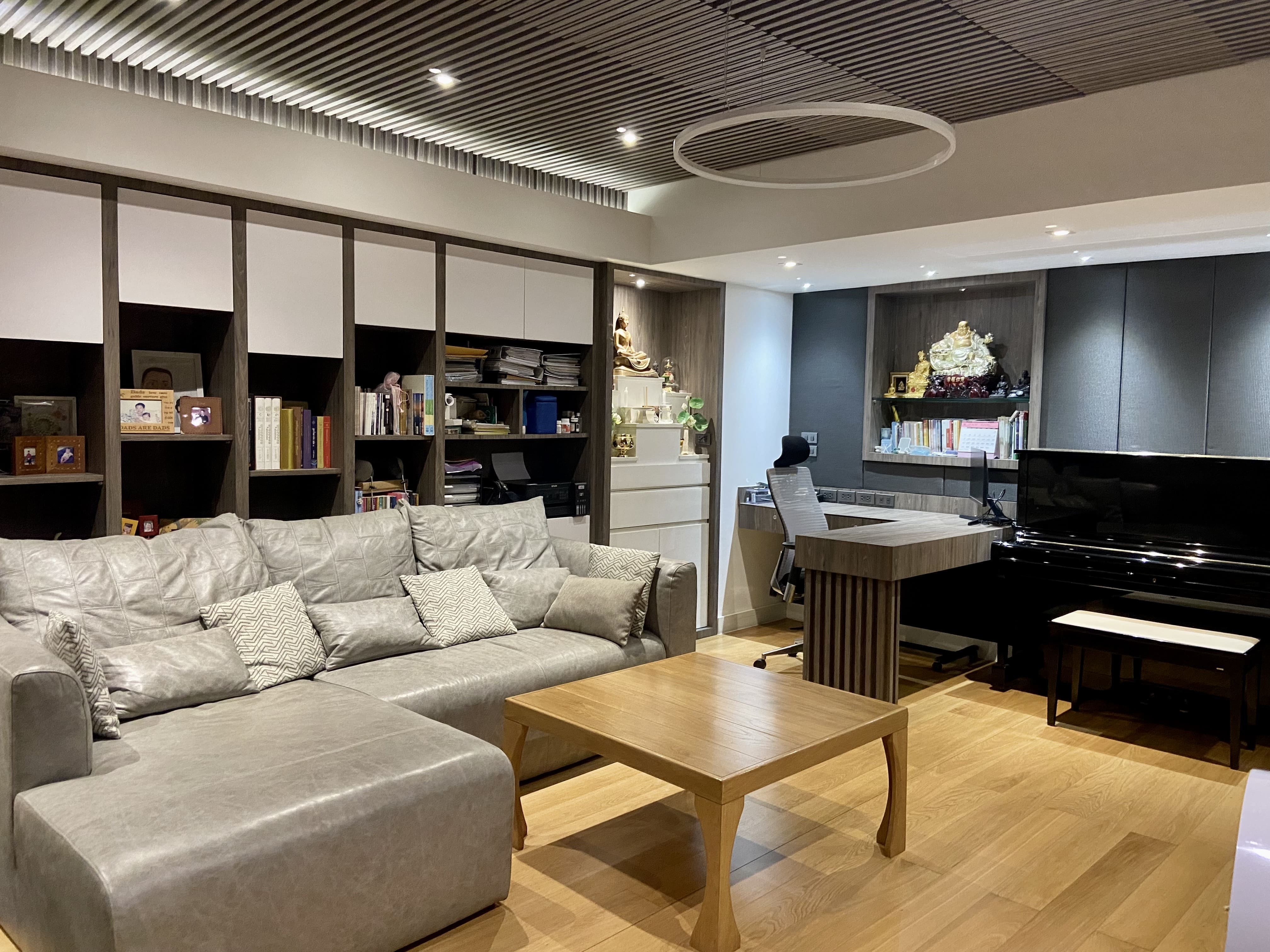 Royal Castle Sukhumvit