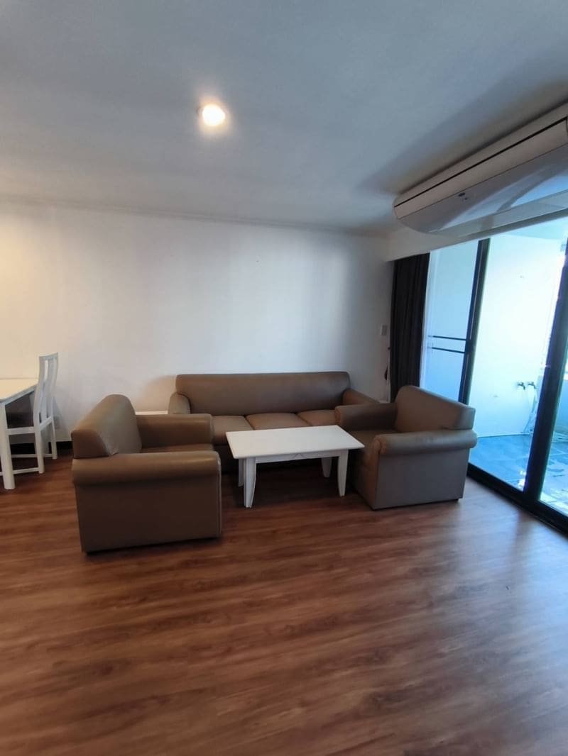 Acadamia Grand Tower