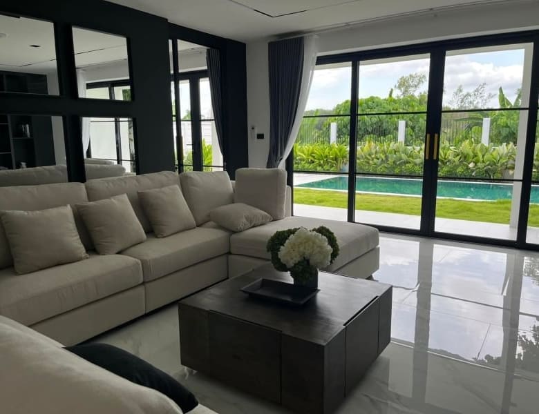 Luxury House for Rent in Mabprachan Lake