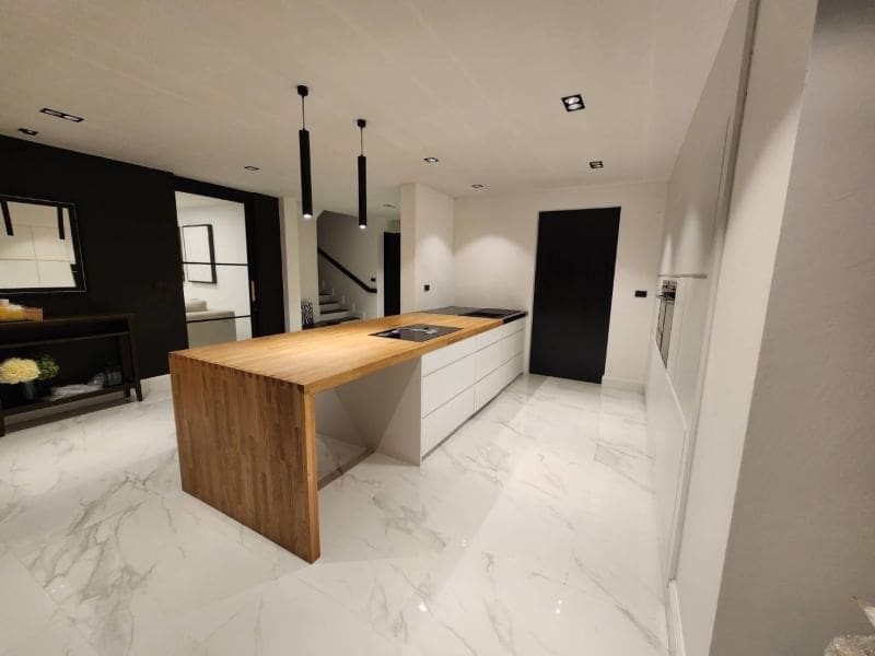 Luxury House for Rent in Mabprachan Lake