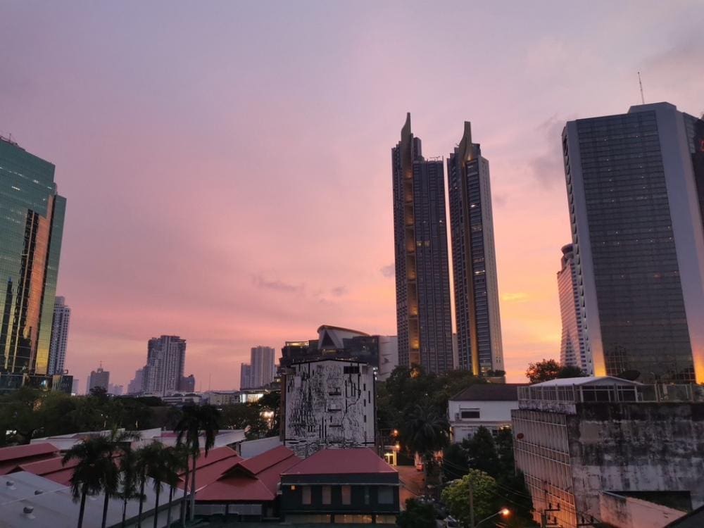 The Room Charoenkrung 30