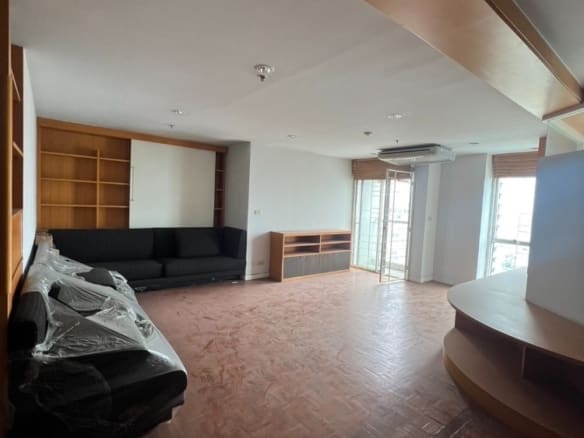 Silom Suite