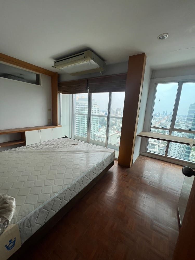 Silom Suite