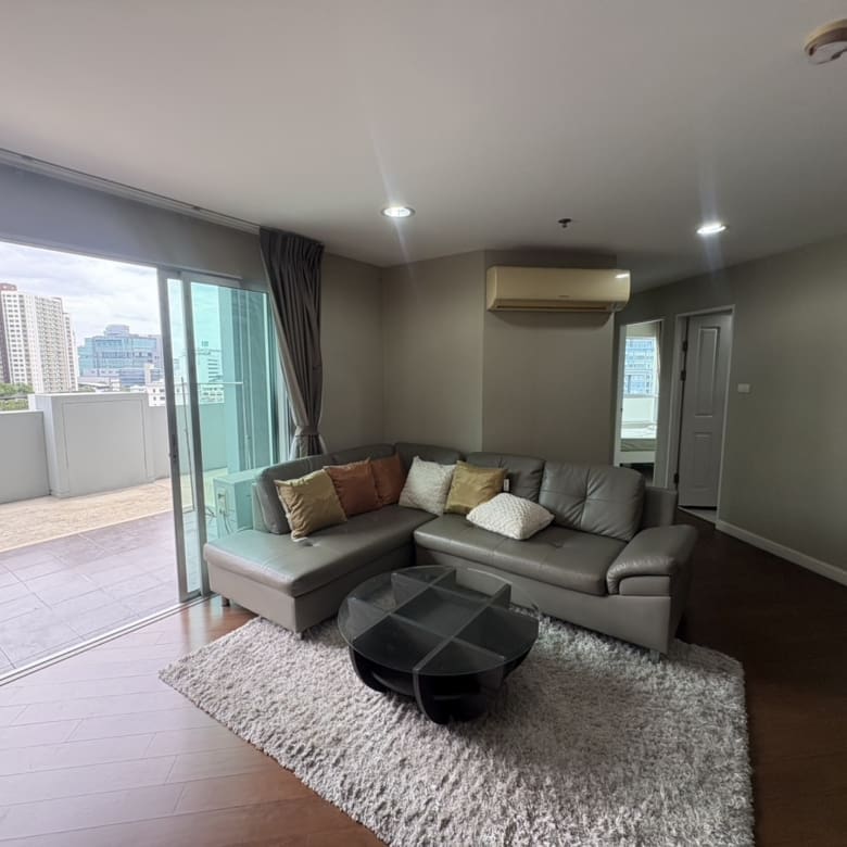 Belle Grand Rama 9