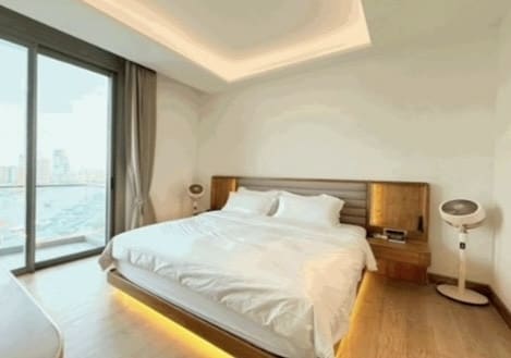 The Residences at Mandarin Oriental
