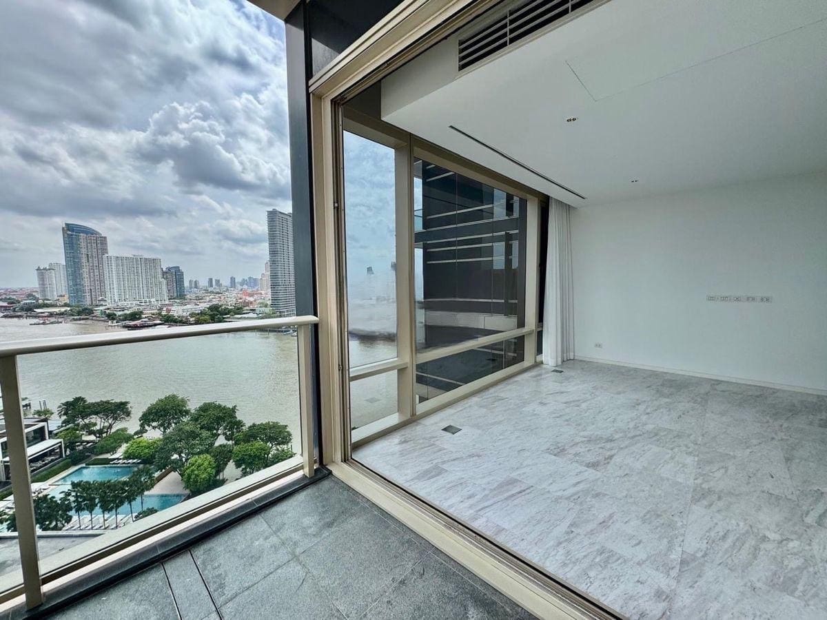 Four Seasons Private Residences
