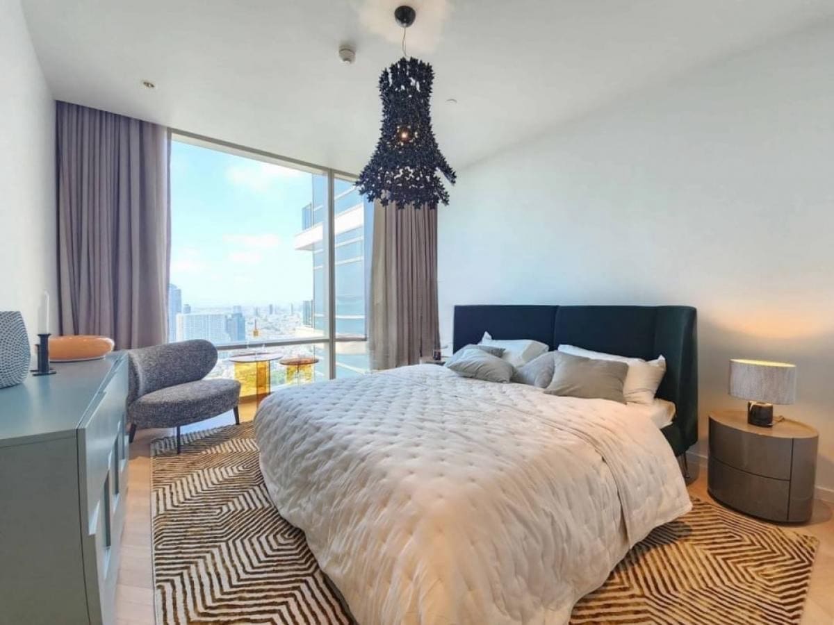 Four Seasons Private Residences